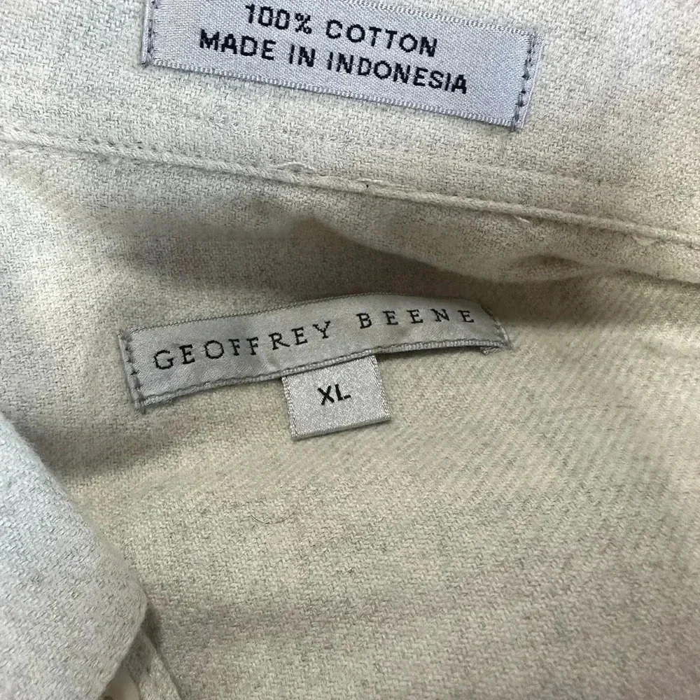 Geoffrey Beene Button Front Shirt - Picture 4 of 5